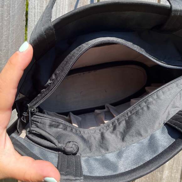 Baskets of Cambodia Hand Made Grass Woven Hand Bag - Picture 6 of 7